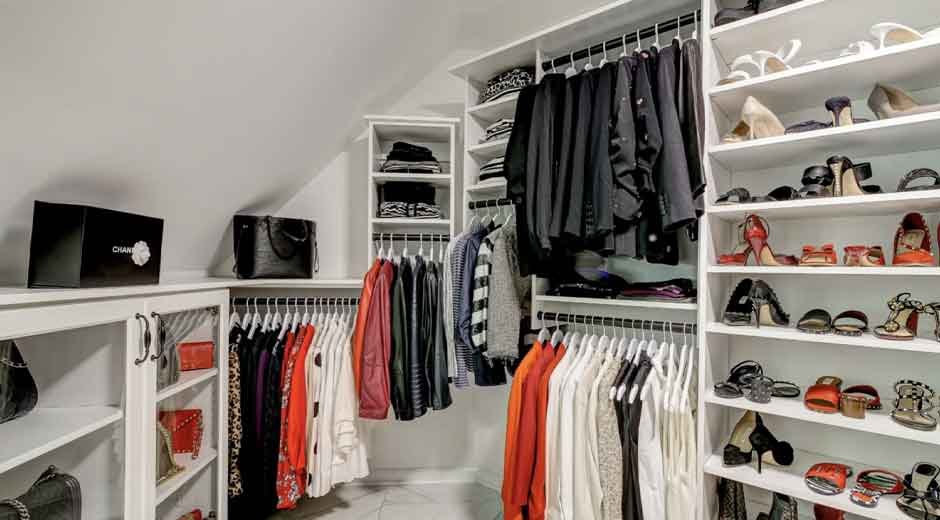 Incorporating-Smart-Storage-Solutions-into-Your-Custom-Closet