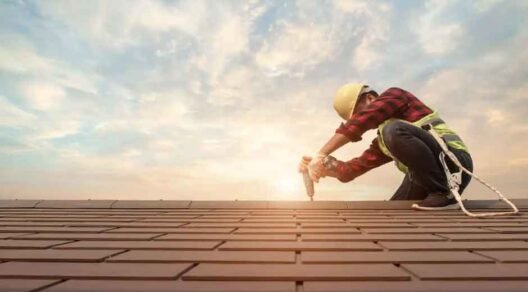 How-to-Choose-the-Right-Roofing-Materials-with-Your-Contractor