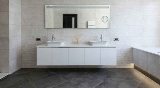 How-to-Spot-the-Early-Signs-of-Plumbing-Trouble