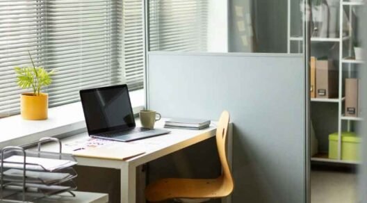 Maximizing Space Efficiency With Portable Office Solutions