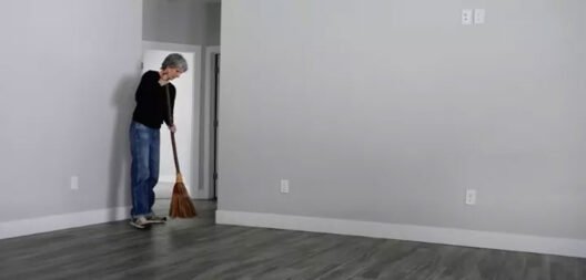 Minimalist Moves: Letting Go of Stuff Before You Sell