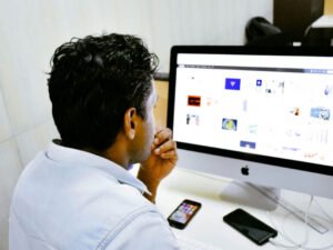 Tips for Buying Gaming Accessories Online with Global Shipping