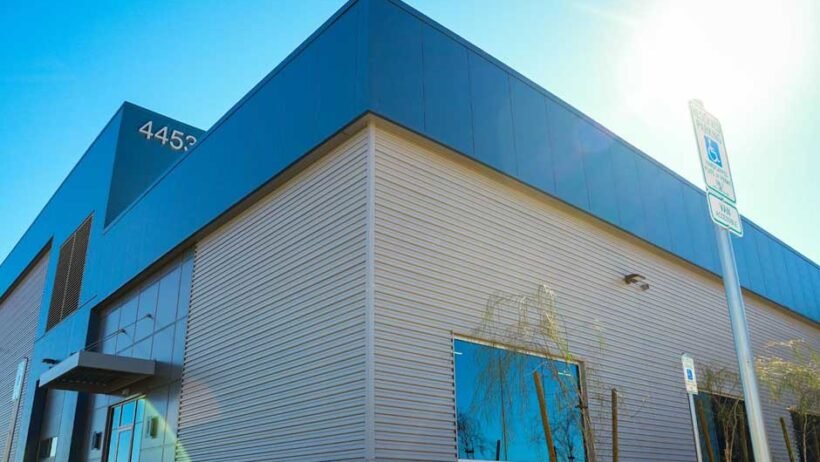 Aluminum Siding for Commercial and Industrial Buildings