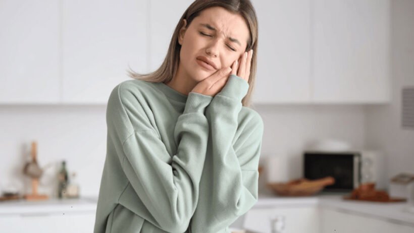 Castor Oil and Oral Health: A Holistic Approach to Managing Tooth Pain