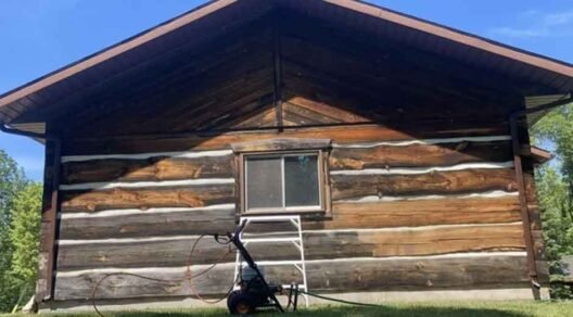 How to Choose the Right Materials for Log Cabin Restoration